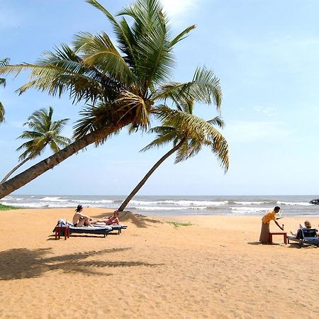 Rainbow Beach Hotel Negombo Exterior foto