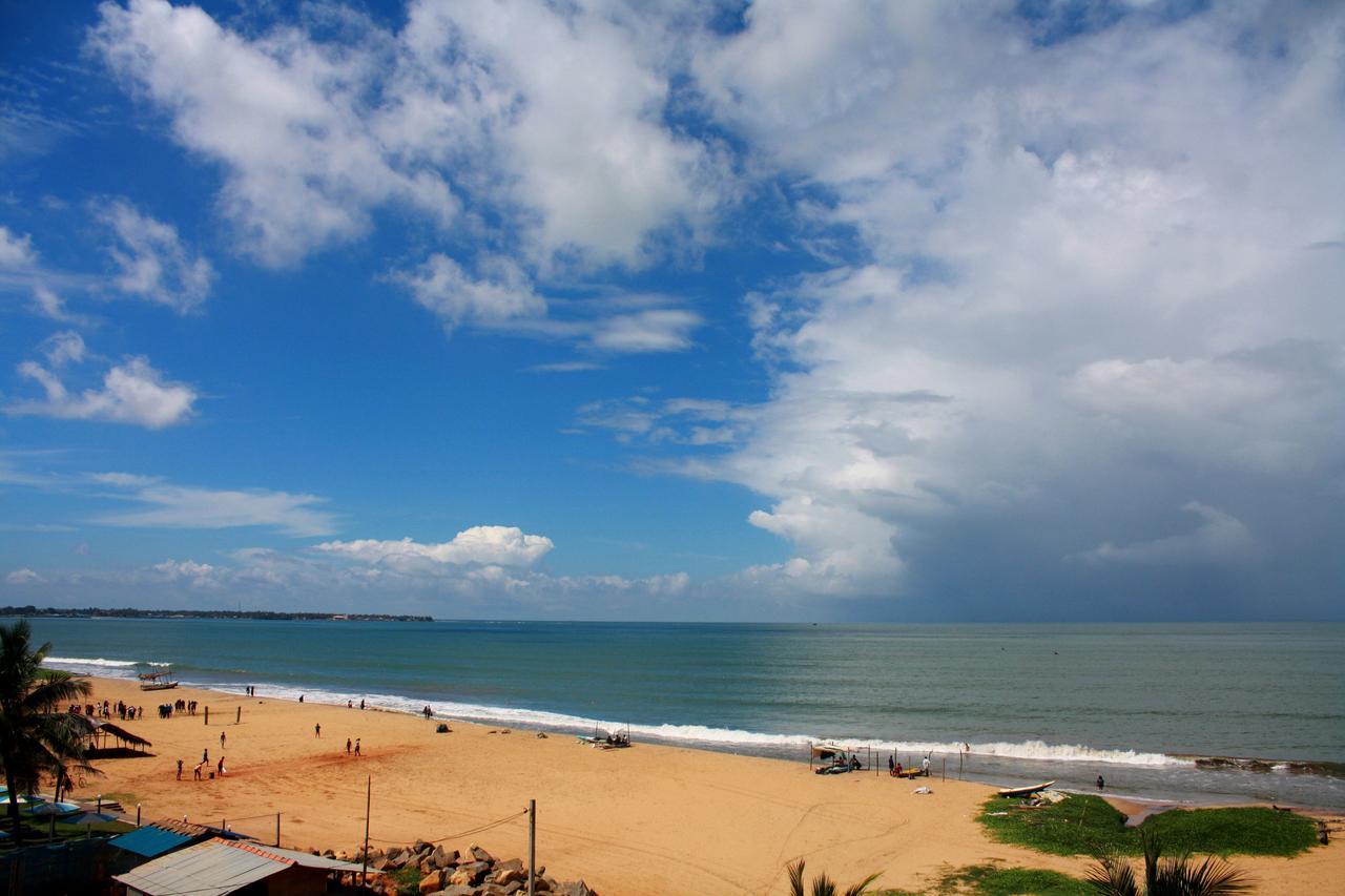 Rainbow Beach Hotel Negombo Exterior foto