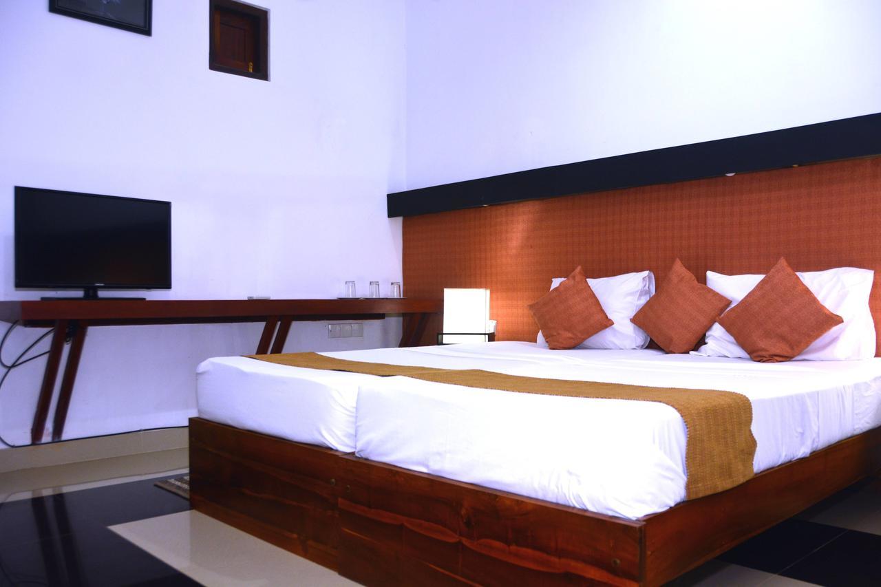 Rainbow Beach Hotel Negombo Exterior foto